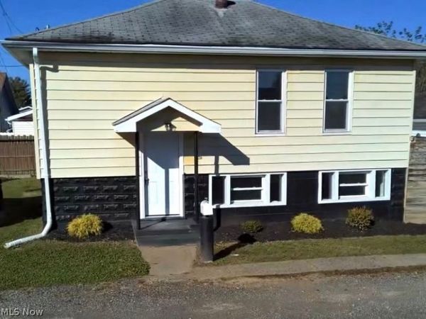 812 Clement Avenue , Unit 1/2, Belpre, OH 45714