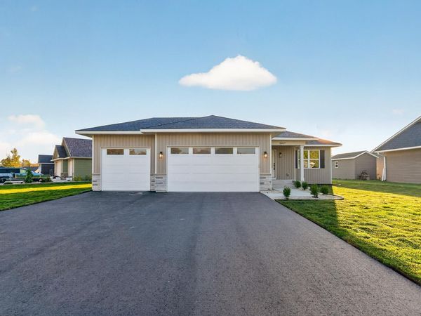 6667 Cedar Hills Drive, Cannon Falls, MN 55009