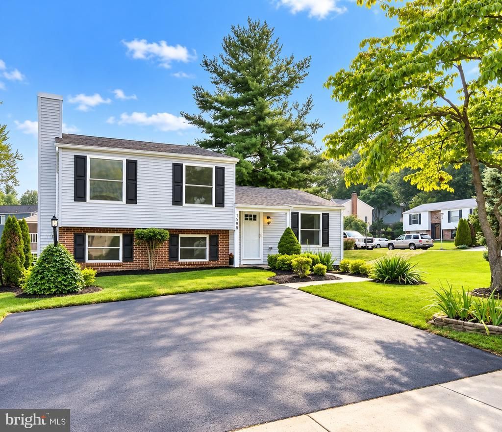 1598 ELMWOOD COURT , FREDERICK, MD 21702
