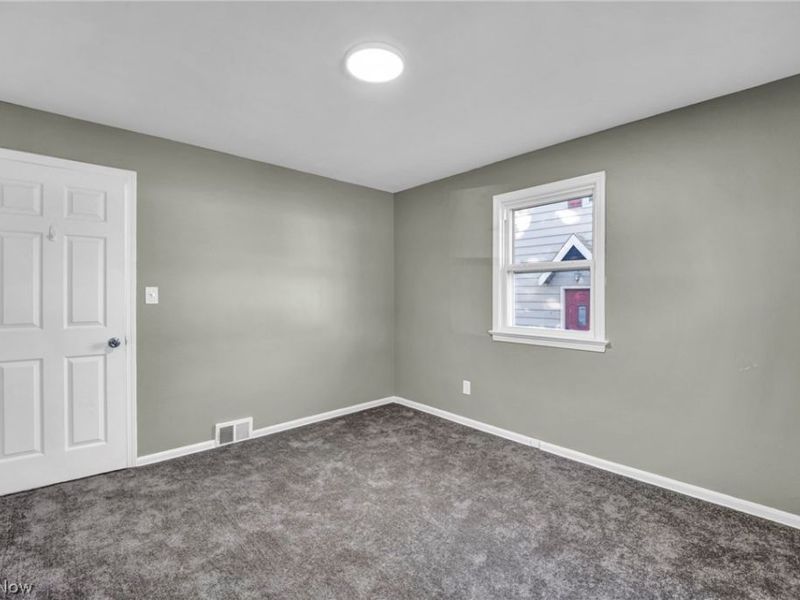 7198 Greenleaf Avenue, Parma, OH 44130 Photo 20
