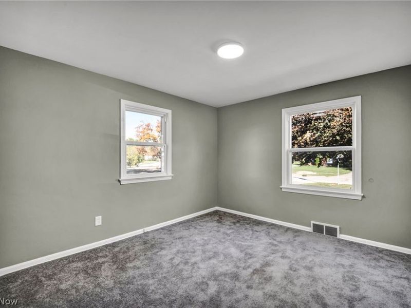 7198 Greenleaf Avenue, Parma, OH 44130 Photo 22