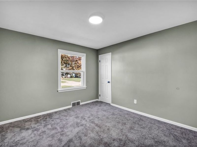 7198 Greenleaf Avenue, Parma, OH 44130 Photo 23