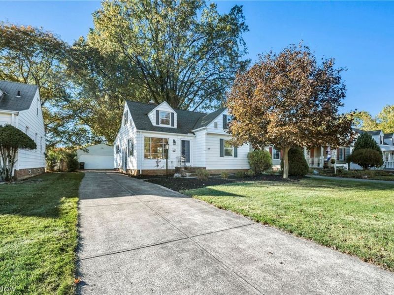 7198 Greenleaf Avenue, Parma, OH 44130 Photo 3