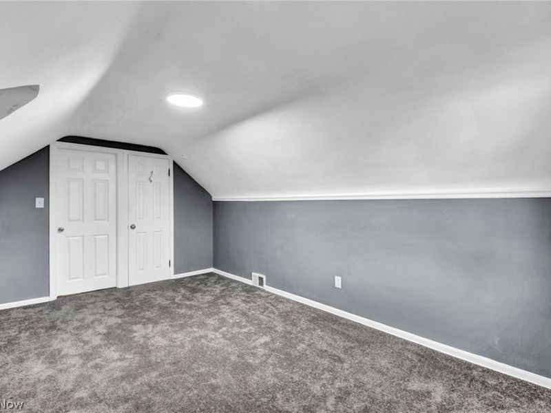 7198 Greenleaf Avenue, Parma, OH 44130 Photo 32