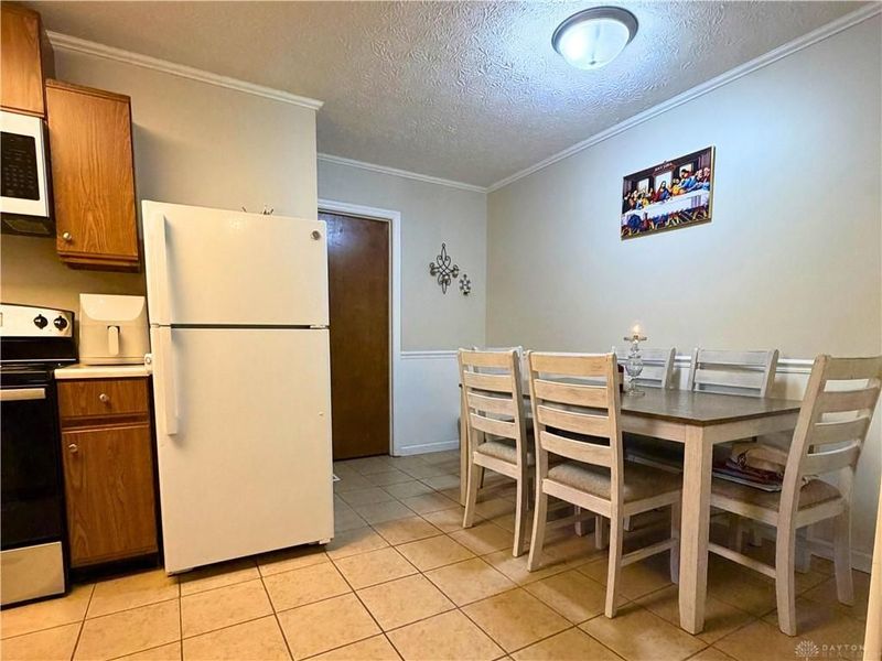 6304 Shull Road, Huber Heights, OH 45424 Photo 10