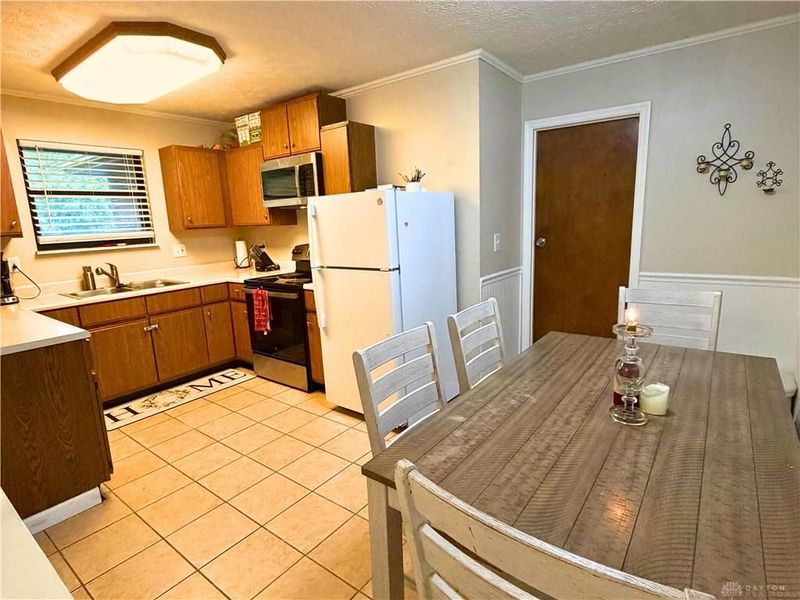 6304 Shull Road, Huber Heights, OH 45424 Photo 6