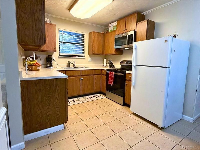 6304 Shull Road, Huber Heights, OH 45424 Photo 8