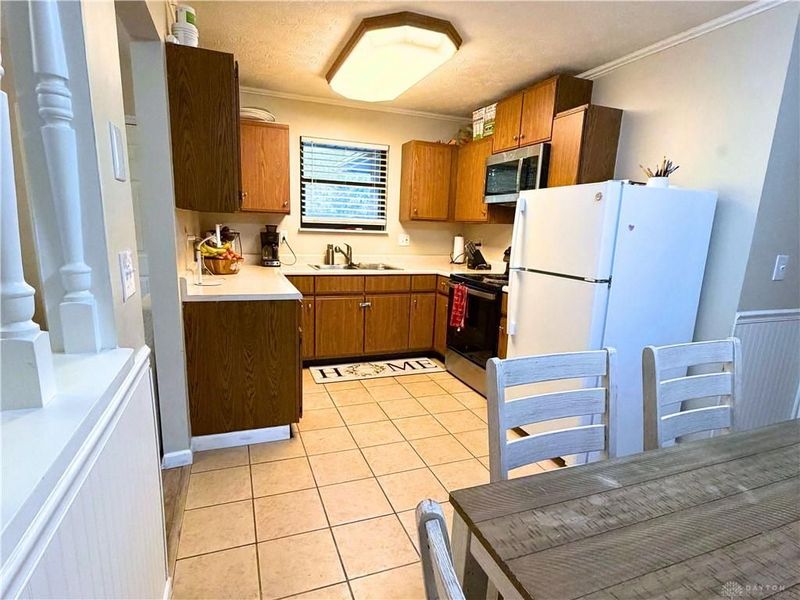 6304 Shull Road, Huber Heights, OH 45424 Photo 9