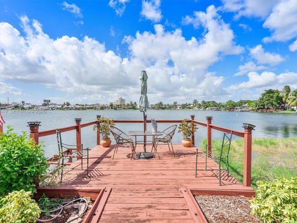 7120 W 17th Ct, Hialeah, FL 33014
