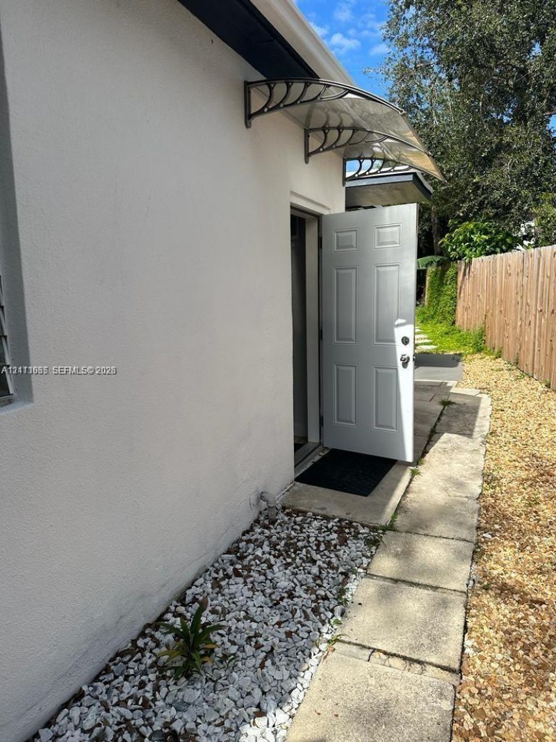 12520 NE Miami Pl , North Miami, FL 33161 Photo