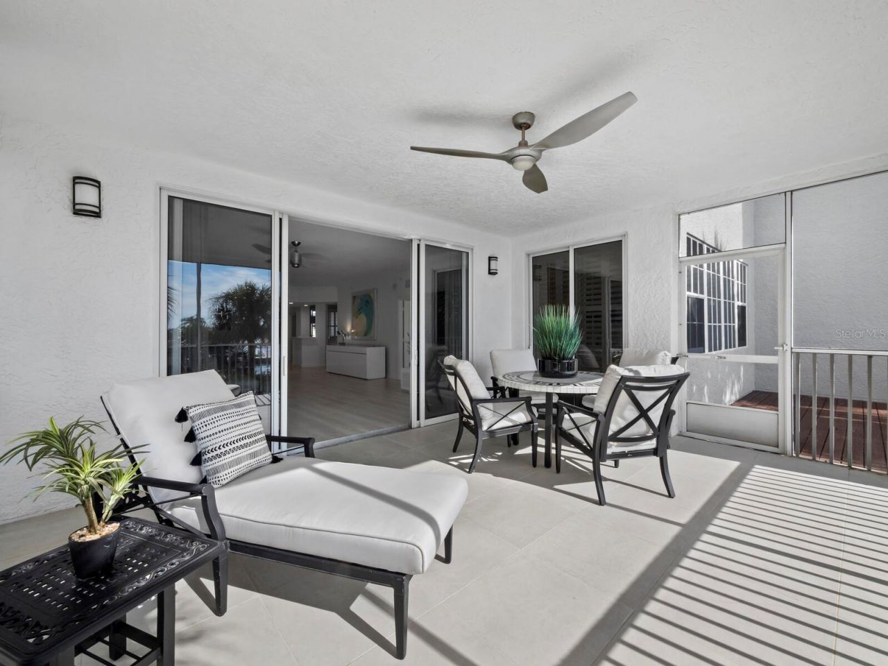 1260 Dolphin Bay Way, Unit 203, Sarasota, FL 34242 Photo