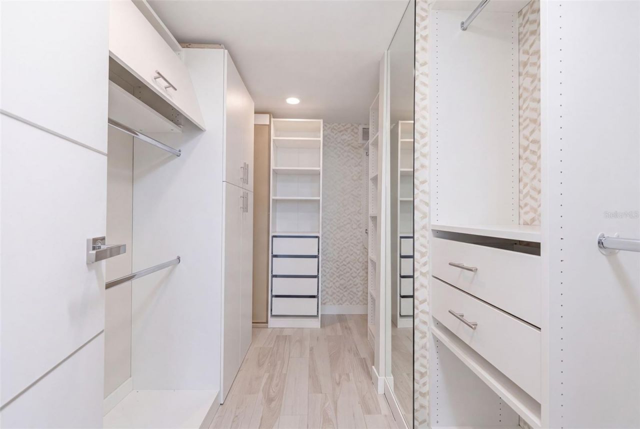 101 S Gulfstream Avenue , Unit 5G, Sarasota, FL 34236 Photo