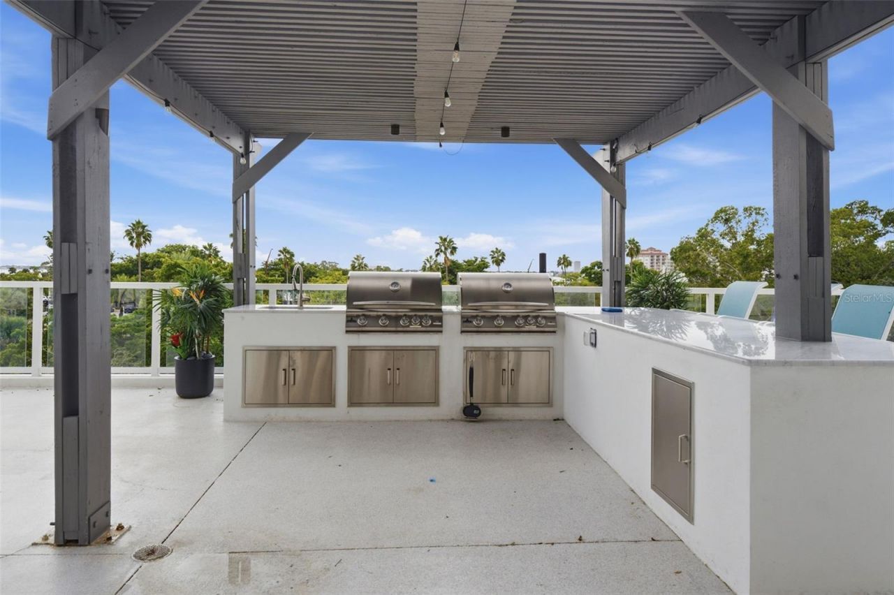 101 S Gulfstream Avenue , Unit 5G, Sarasota, FL 34236 Photo