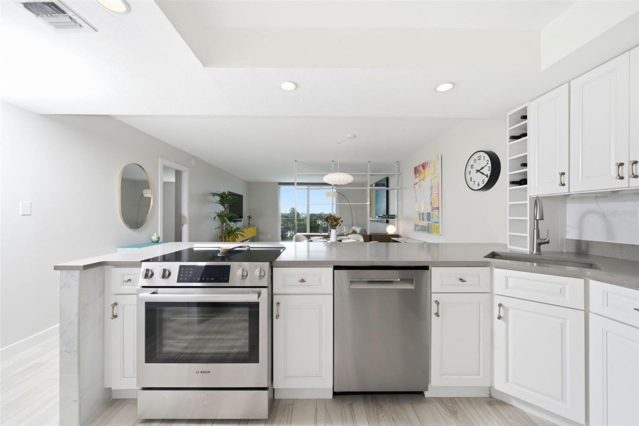101 S Gulfstream Avenue , Unit 5G, Sarasota, FL 34236 Photo