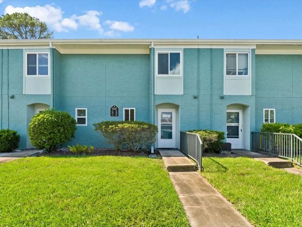 172 115TH AVENUE N, Unit 172, ST PETERSBURG, FL 33716
