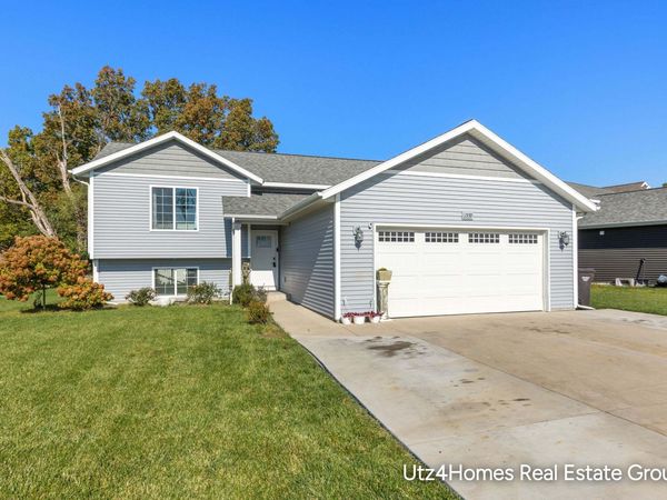 1559 Chapel Street SW, Wyoming, MI 49509