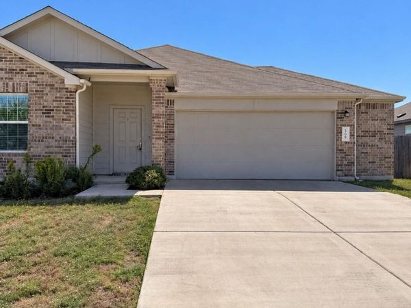509 Chickasaw LN , Hutto, TX 78634