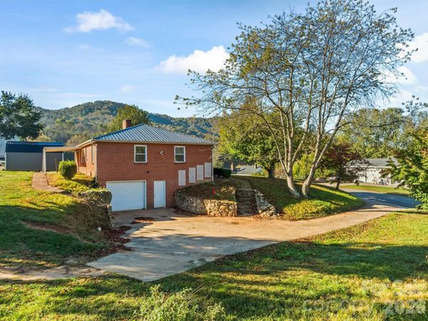 108 Morgan Street, Canton, NC 28716