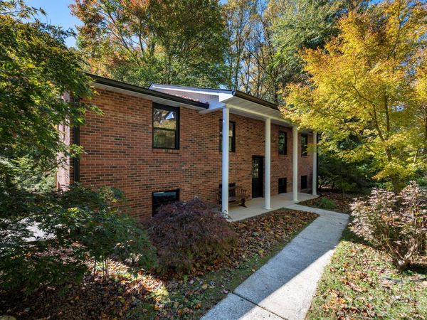 530 Burge Mountain Road, Hendersonville, NC 28792