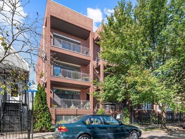 2828 N Dawson Avenue, Unit 1N, Chicago, IL 60618