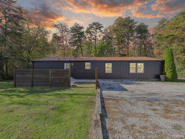 18682 Griffith Road , Logan, OH 43138