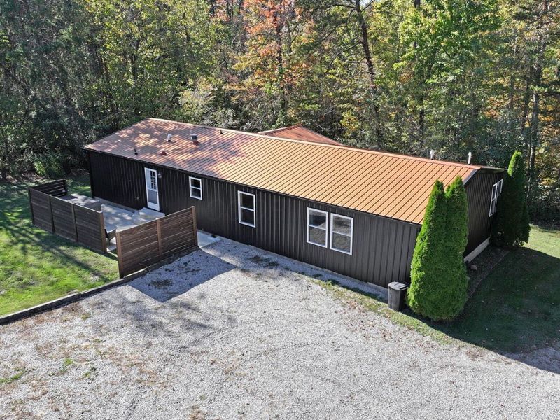 18682 Griffith Road, Logan, OH 43138 Photo 5