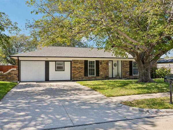 5521 Galway Lane, North Richland Hills, TX 76180