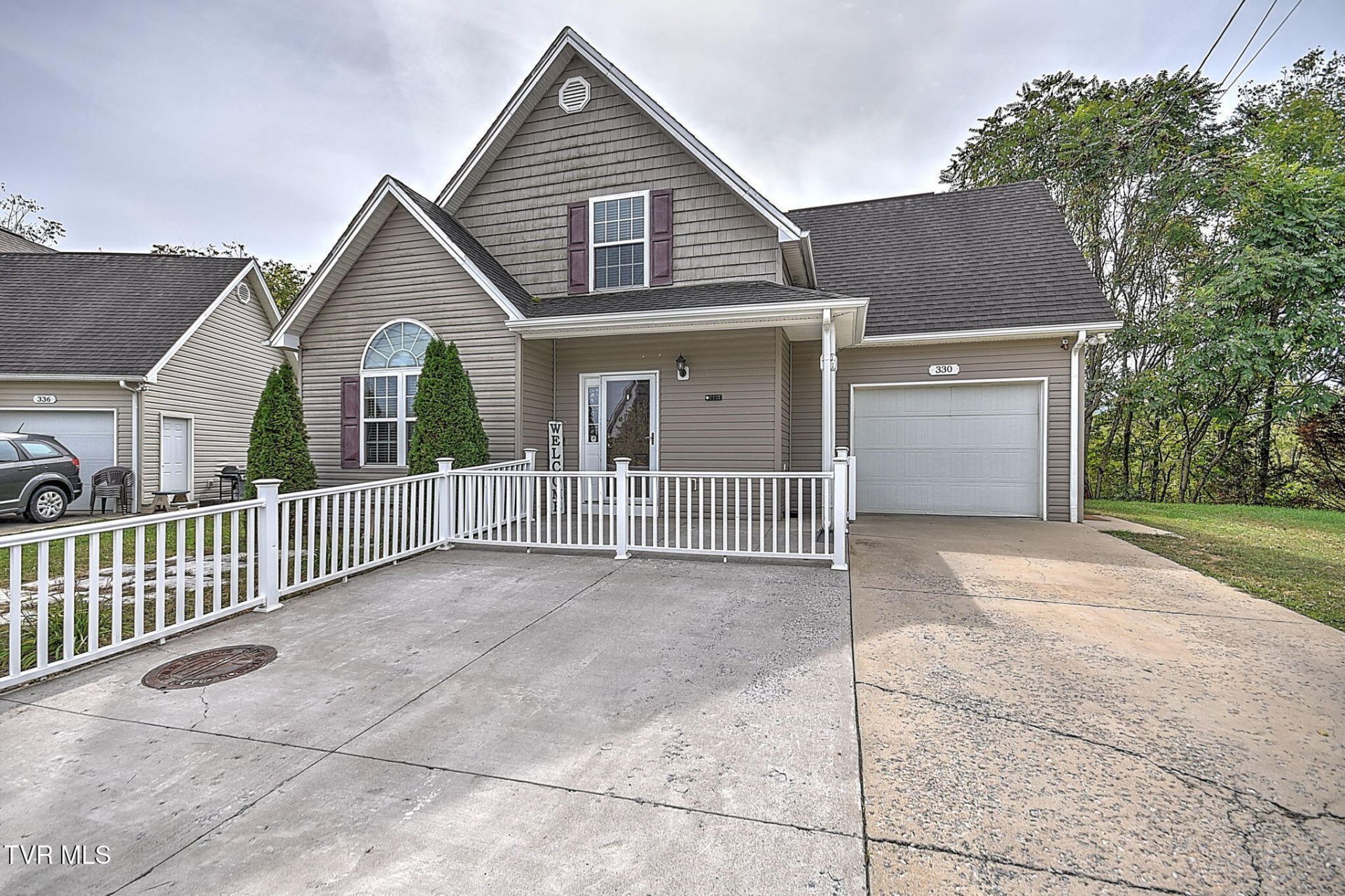 330 Preservation Circle, Johnson City, TN 37601 Main Photo