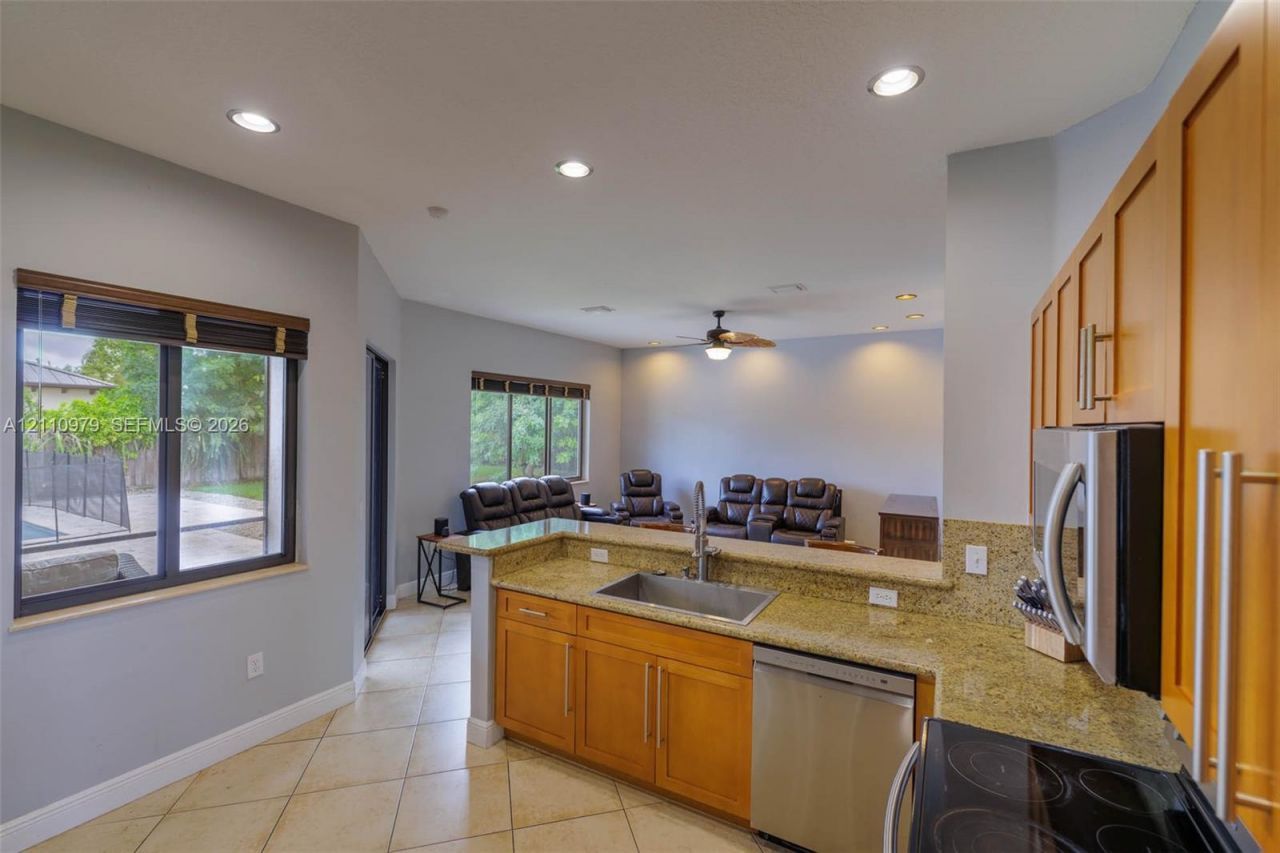 32007 SW 207th Ave, Homestead, FL 33030 Photo