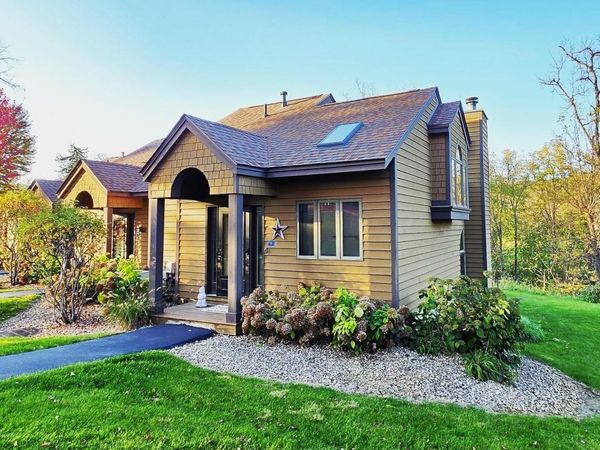 9 Creekwood Lane, GALENA, IL 61036