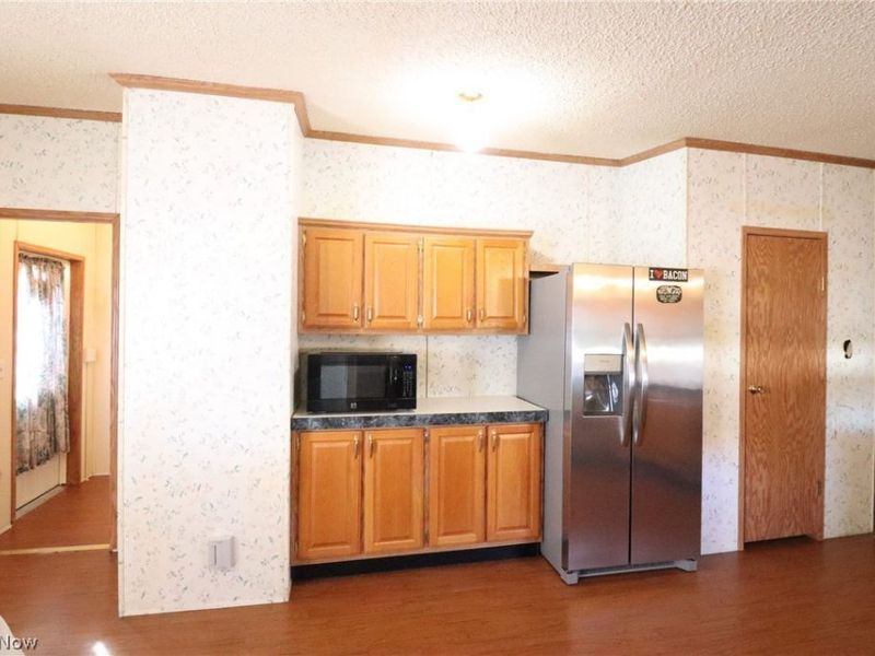 104 Russell Avenue, Creston, OH 44217 Photo 6