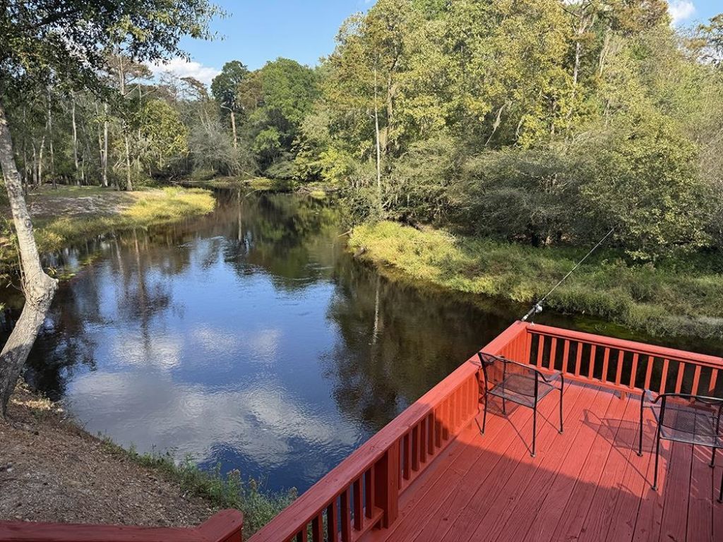 2414 Gilchrist Rd. Photo 10