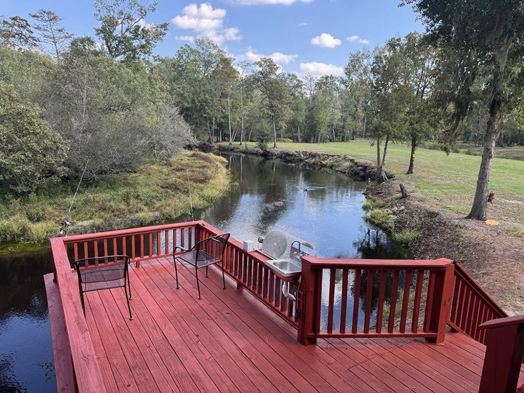 2414 Gilchrist Rd. Photo 11