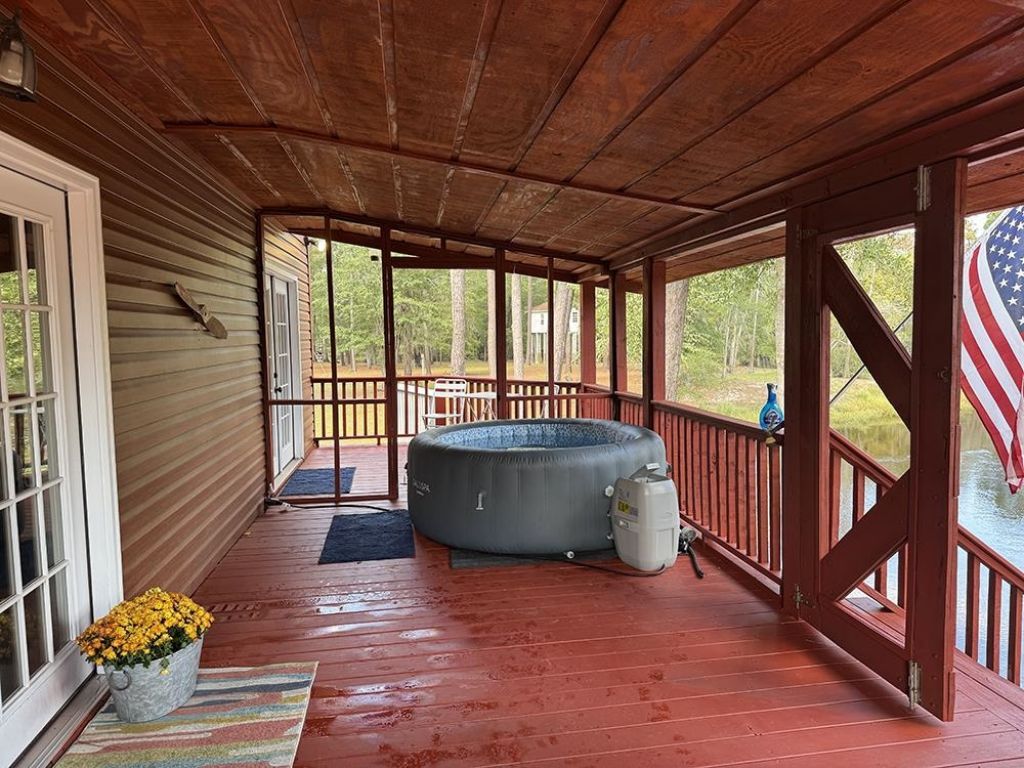 2414 Gilchrist Rd. Photo 13
