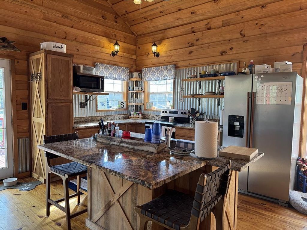2414 Gilchrist Rd. Photo 29