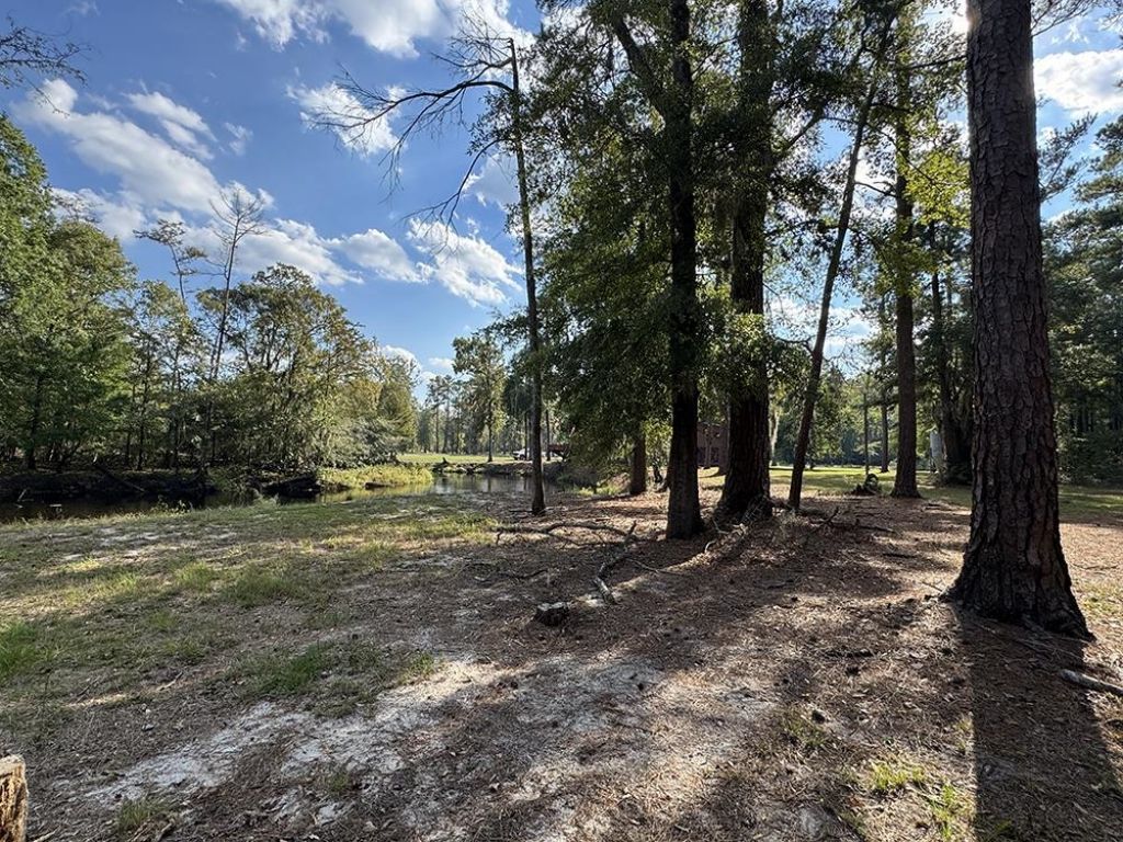 2414 Gilchrist Rd. Photo 45