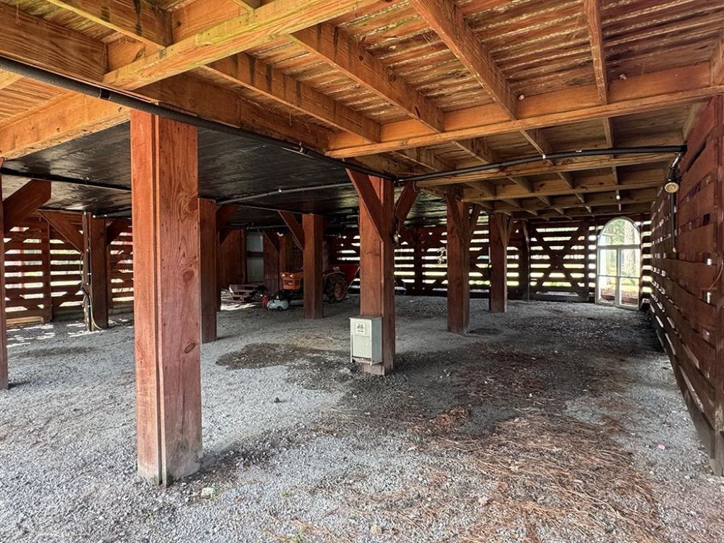 2414 Gilchrist Rd. Photo 48