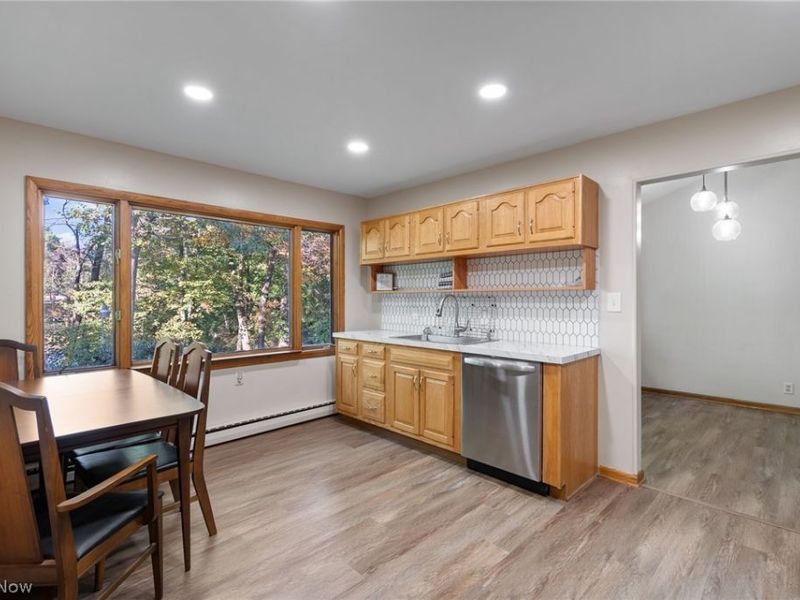 195 Gunarh Drive, Akron, OH 44319 Photo 13