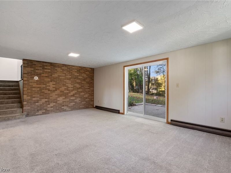 195 Gunarh Drive, Akron, OH 44319 Photo 28