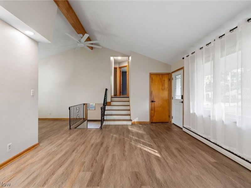 195 Gunarh Drive, Akron, OH 44319 Photo 7