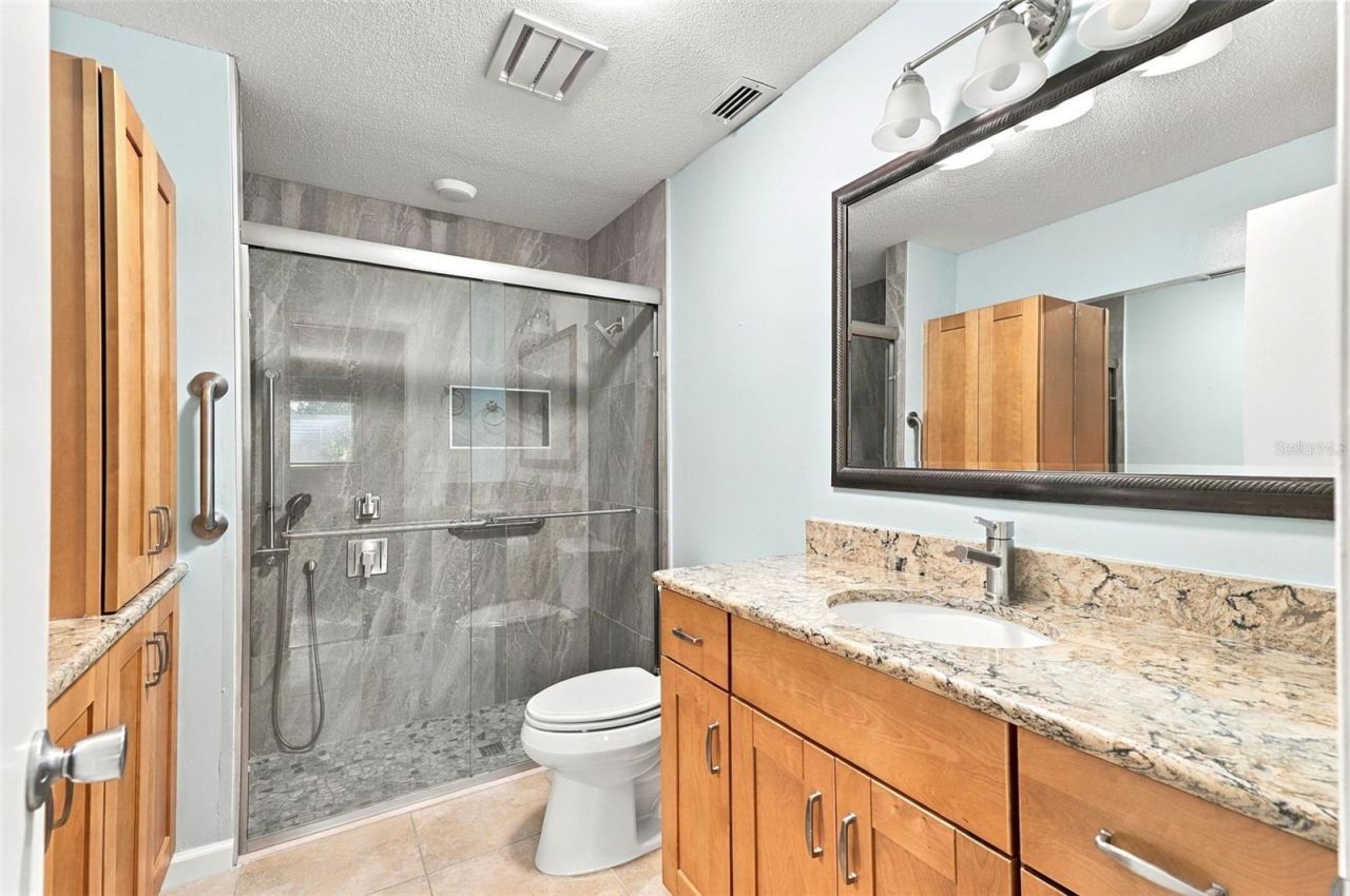 6272 Green View Cir , Unit 114, Sarasota, FL 34231 Photo