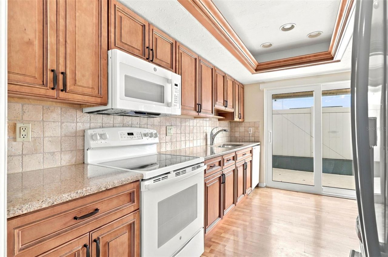 6272 Green View Cir , Unit 114, Sarasota, FL 34231 Photo