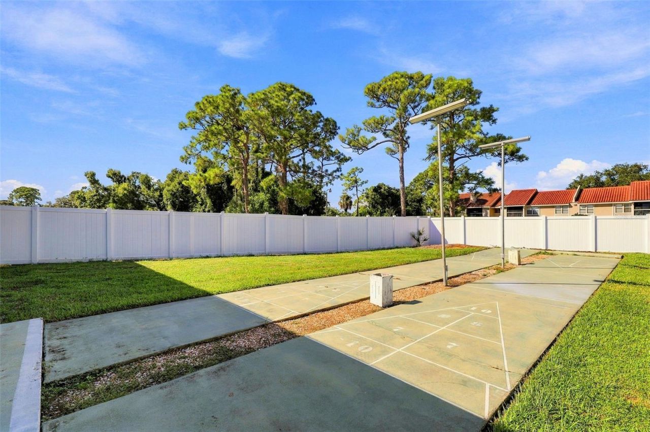 6272 Green View Cir , Unit 114, Sarasota, FL 34231 Photo