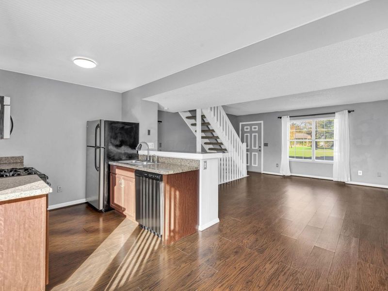 4975 Stoneybrook Boulevard, Unit 14E, Hilliard, OH 43026 Photo 11