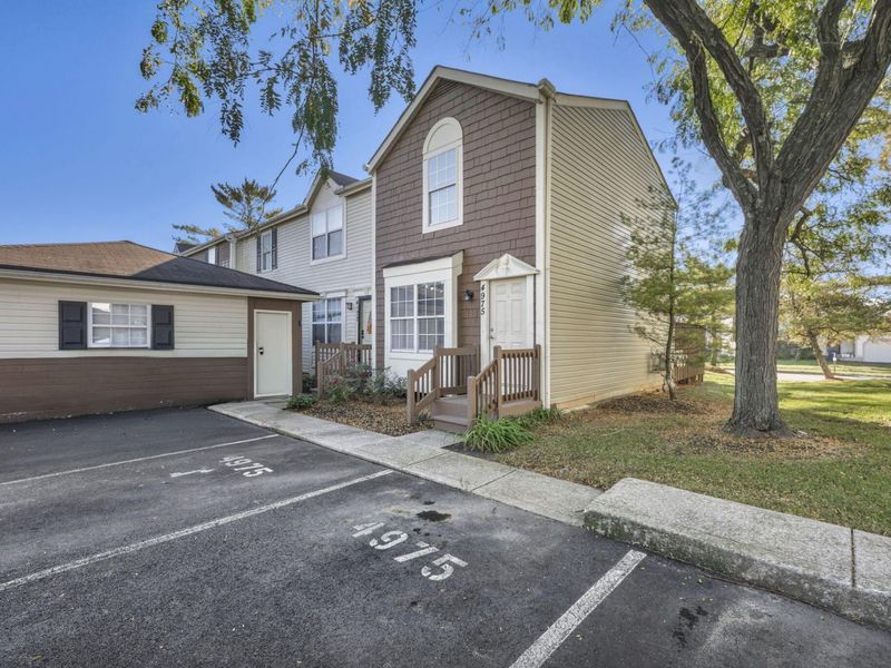 4975 Stoneybrook Boulevard, Unit 14E, Hilliard, OH 43026 Photo 2