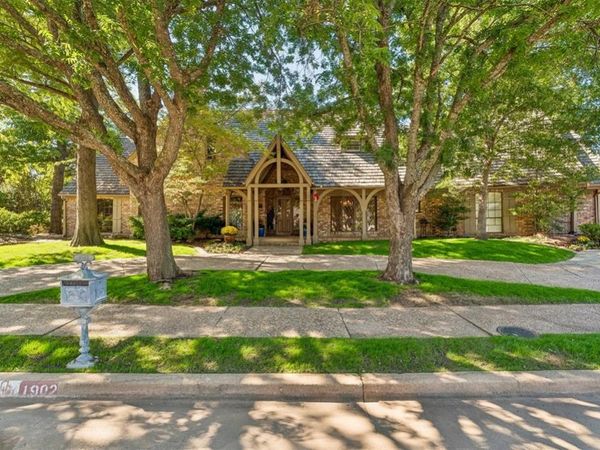1902 Pin Oak Circle, Norman, OK 73072