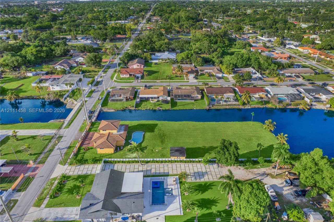 17135 NW 19th Ave, Miami Gardens, FL 33056 Photo