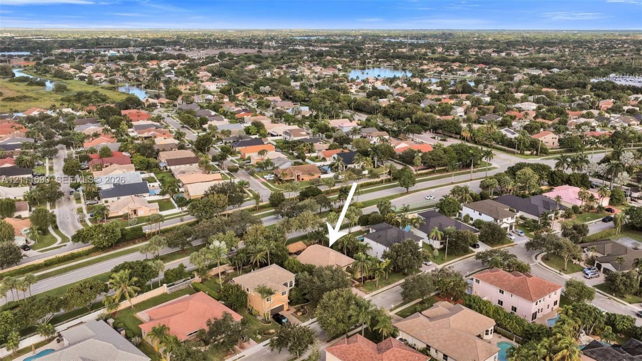 694 SW 159th Ln , Pembroke Pines, FL 33027 Photo