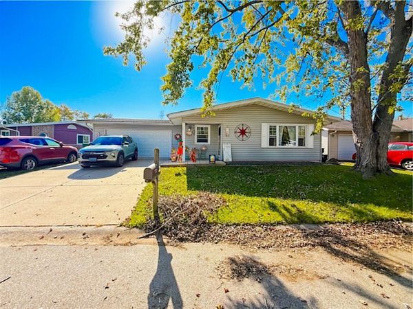 372 Riviera Circle , Valparaiso, IN 46385