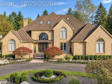 4539 River Trail Trail, Bloomfield Township, Mi 48301